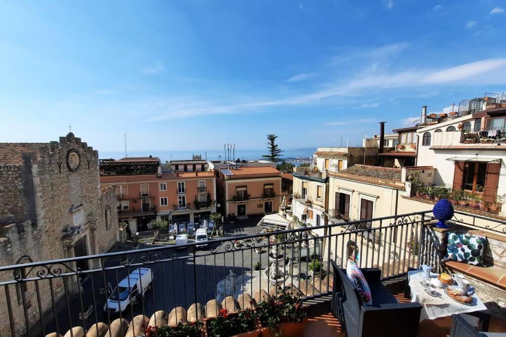 Casa Carla Al Duomo Apartment Taormina Bagian luar foto