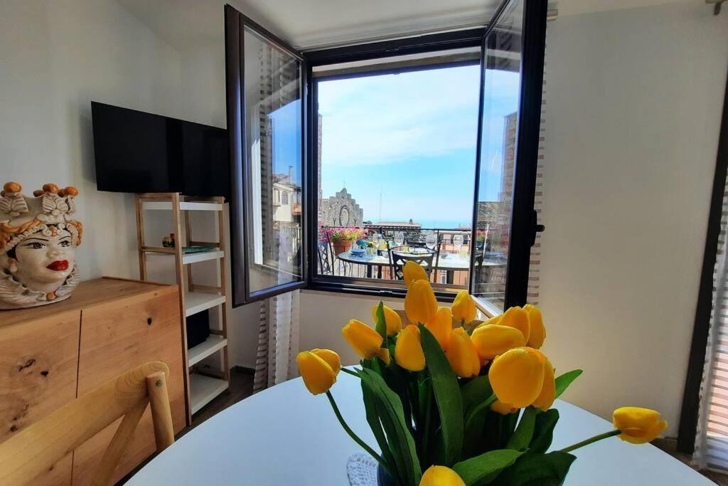 Casa Carla Al Duomo Apartment Taormina Bagian luar foto